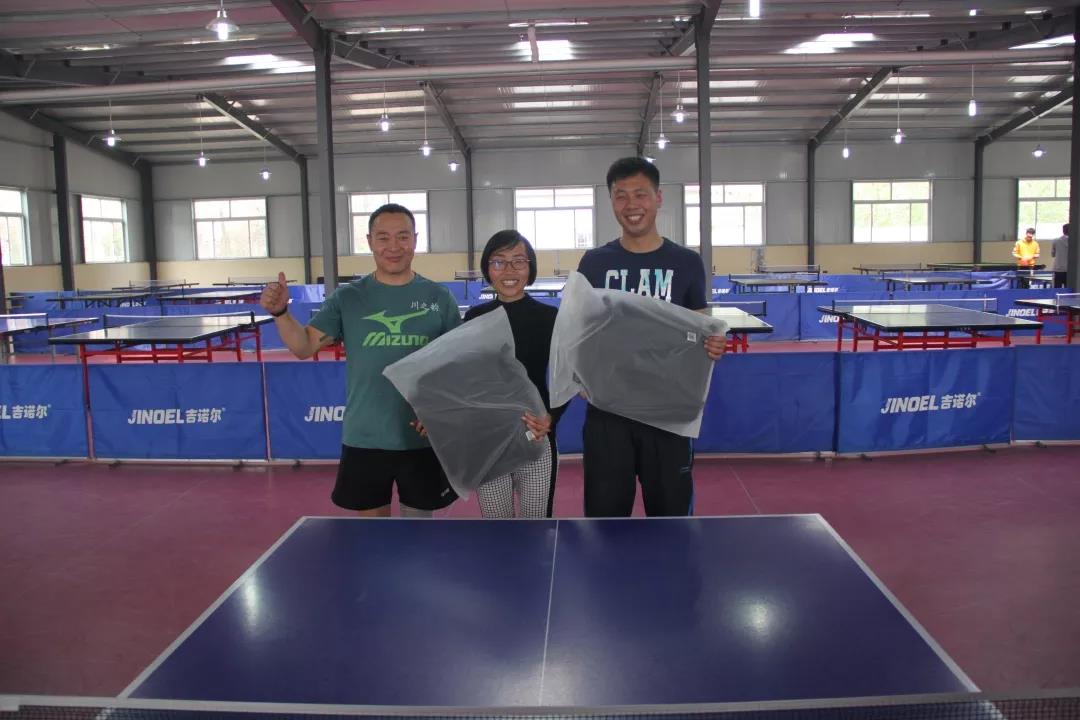 1562117526133485.jpg 混双冠军.jpg